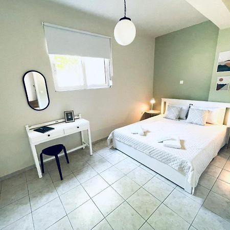 Sofi'S Apartments Каламата Екстер'єр фото