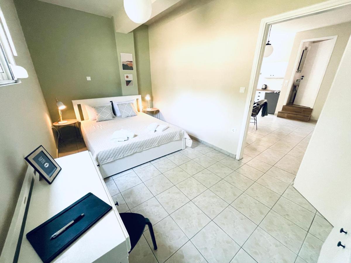 Sofi'S Apartments Каламата Екстер'єр фото