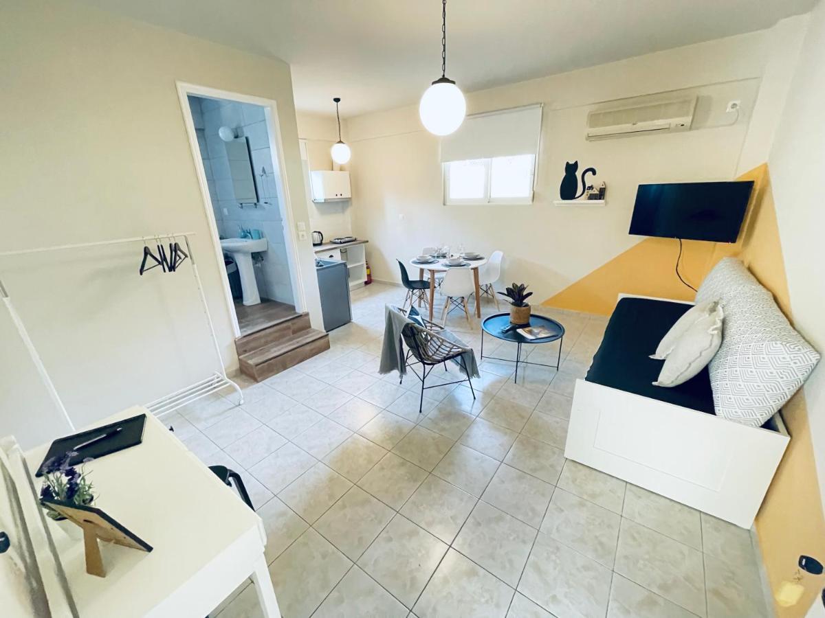 Sofi'S Apartments Каламата Екстер'єр фото