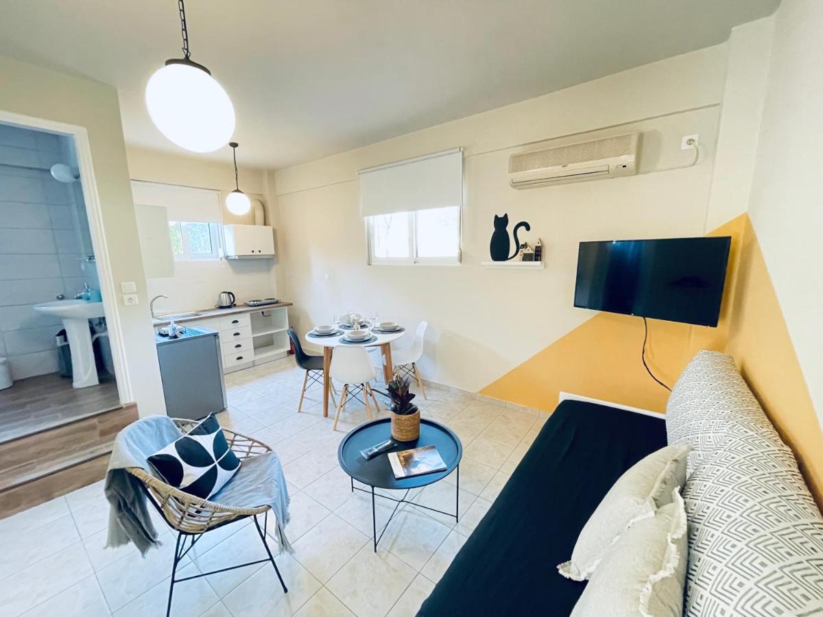 Sofi'S Apartments Каламата Екстер'єр фото